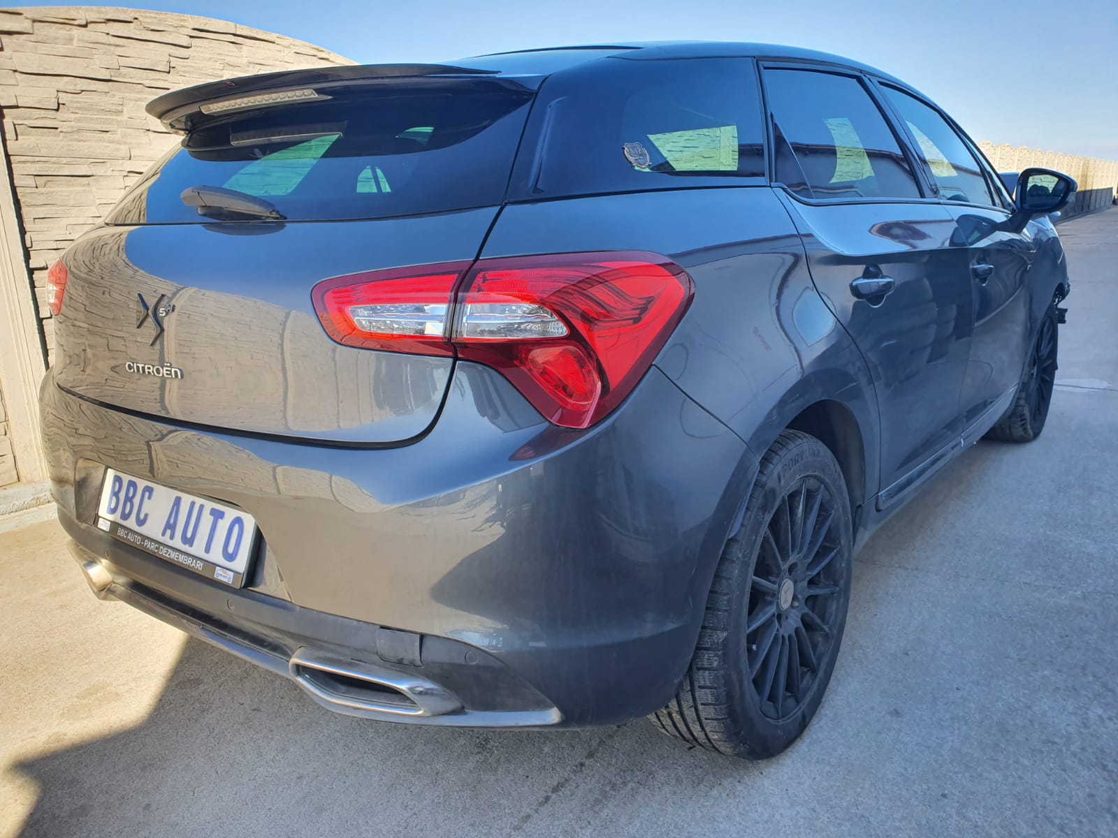 Dezmembram CITROEN DS5 HYBRID 2.0 hdi (10DYZC / RH02) 163 CP an fabricatie 2012.
